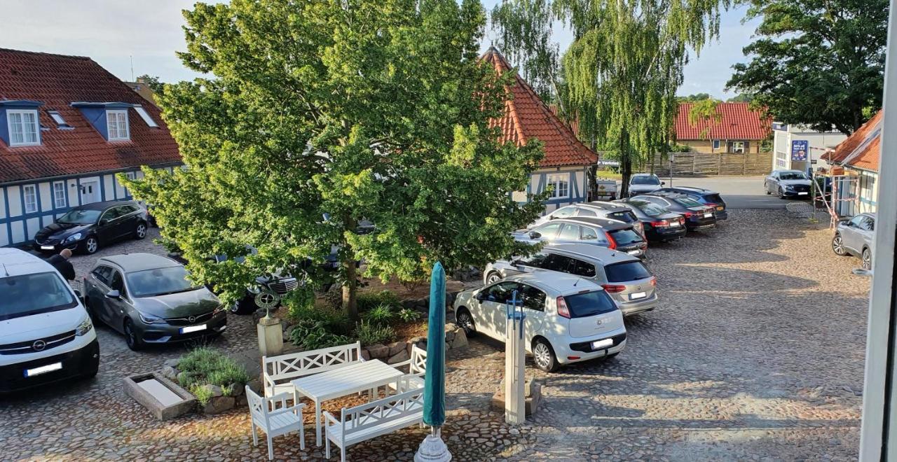 Hotel Knudsens Gaard Оденсе Экстерьер фото