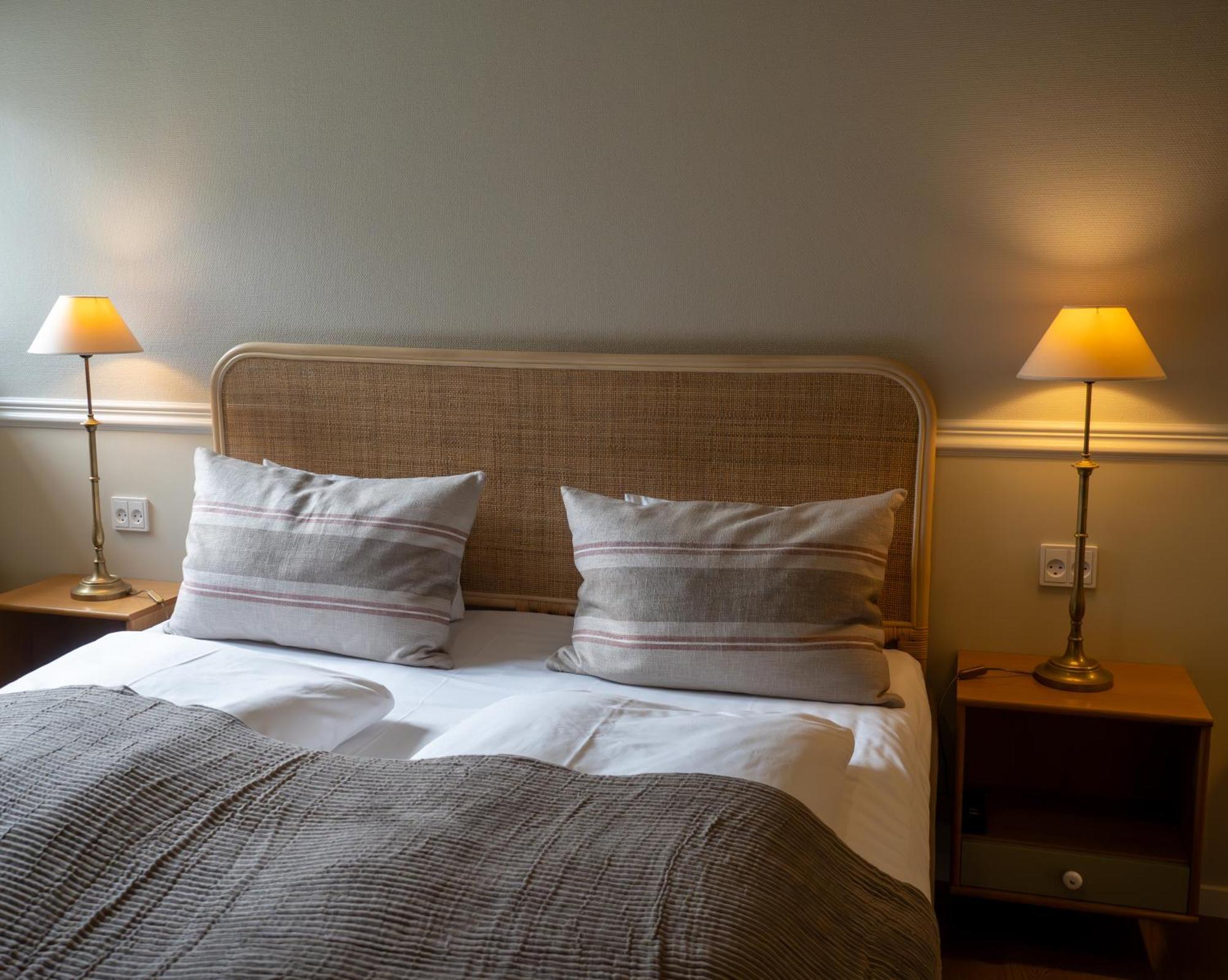 Hotel Knudsens Gaard Оденсе Экстерьер фото