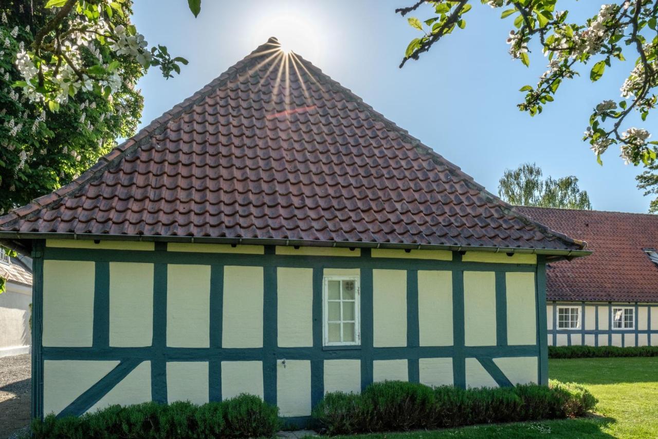 Hotel Knudsens Gaard Оденсе Экстерьер фото
