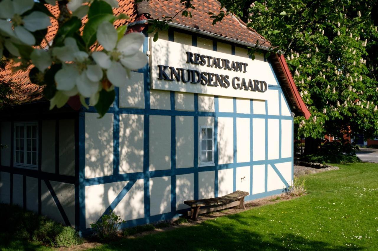 Hotel Knudsens Gaard Оденсе Экстерьер фото