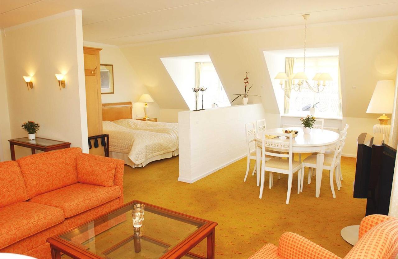 Hotel Knudsens Gaard Оденсе Экстерьер фото